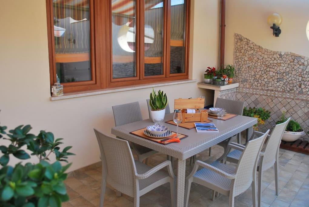דירות פיומבינו Sunny Courtyard מראה חיצוני תמונה