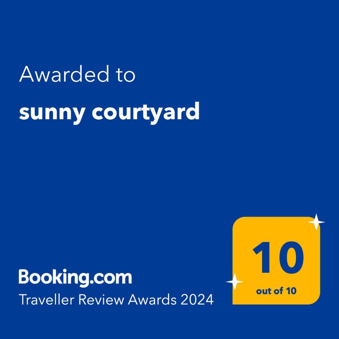 דירות פיומבינו Sunny Courtyard מראה חיצוני תמונה