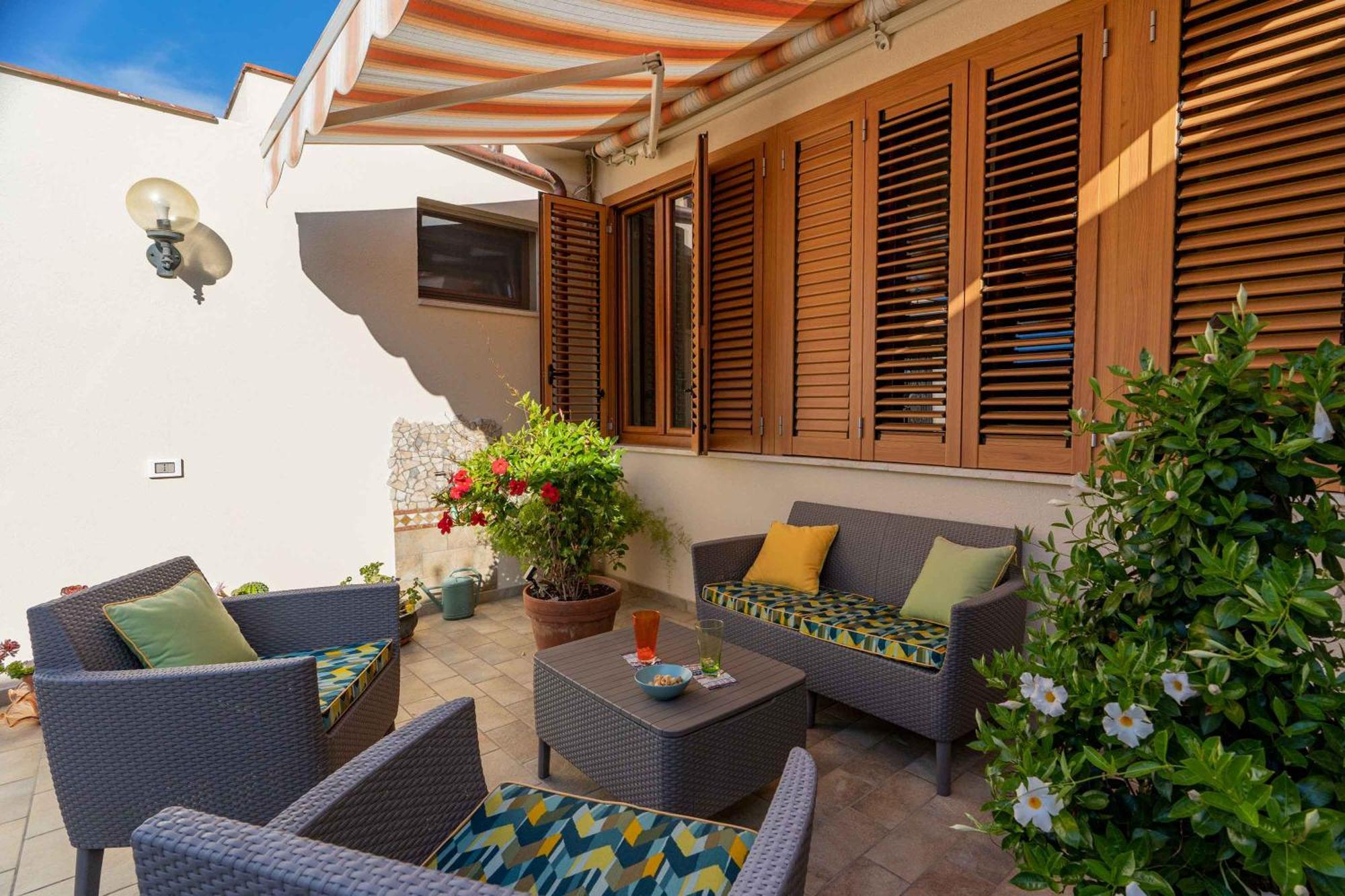 דירות פיומבינו Sunny Courtyard מראה חיצוני תמונה